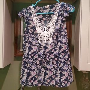 Lightweight navy floral blouse w/ knit appliqué